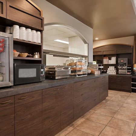 Days Inn By Wyndham Levis Ngoại thất bức ảnh