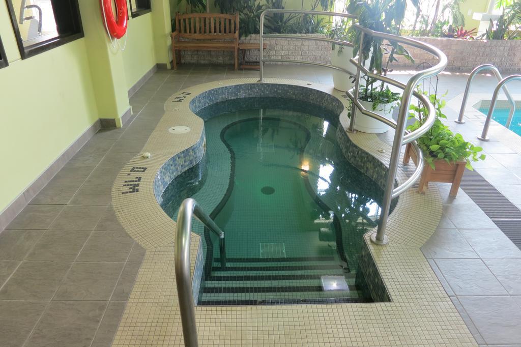 Days Inn By Wyndham Levis Ngoại thất bức ảnh